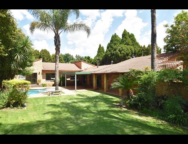 4 BEDROOM PROPERTY TO RENT IN BENMORE GARDENS